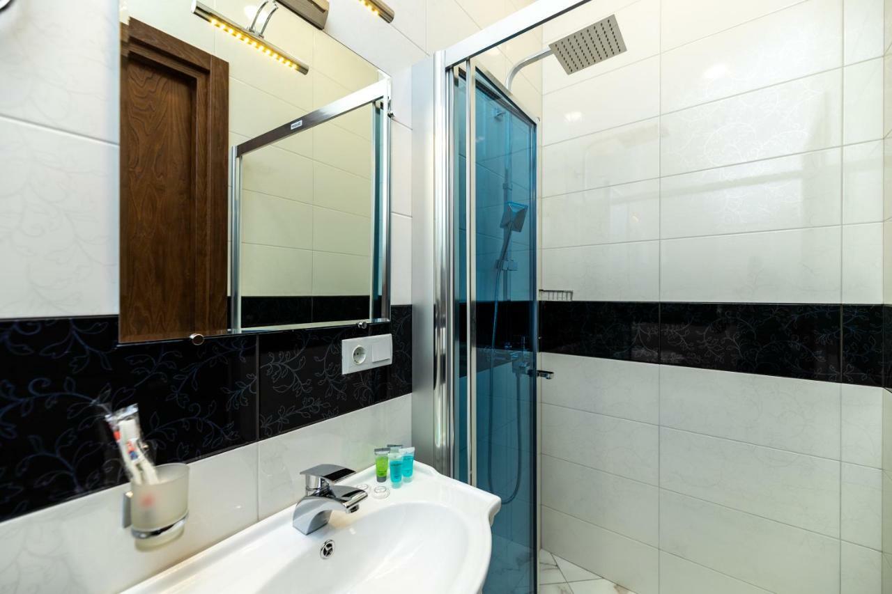 Ornament Hotel Tiflis Dış mekan fotoğraf