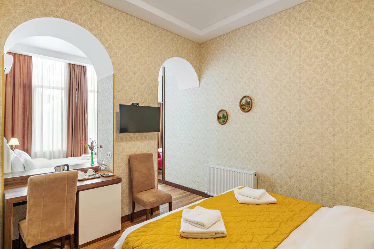 Ornament Hotel Tiflis Dış mekan fotoğraf