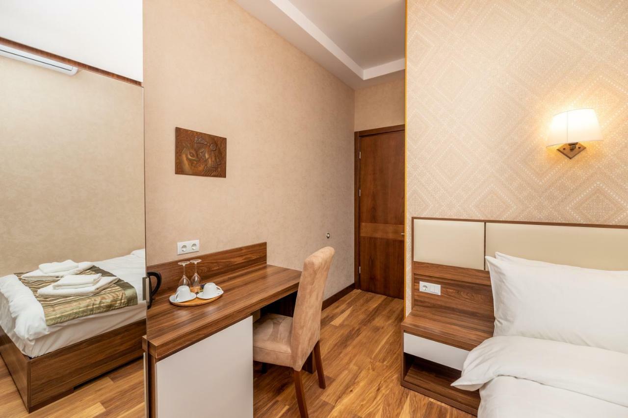Ornament Hotel Tiflis Dış mekan fotoğraf